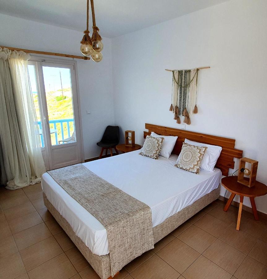 Sarakiniko Rooms Adamantas  ภายนอก รูปภาพ