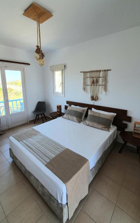 Sarakiniko Rooms Adamantas  ภายนอก รูปภาพ