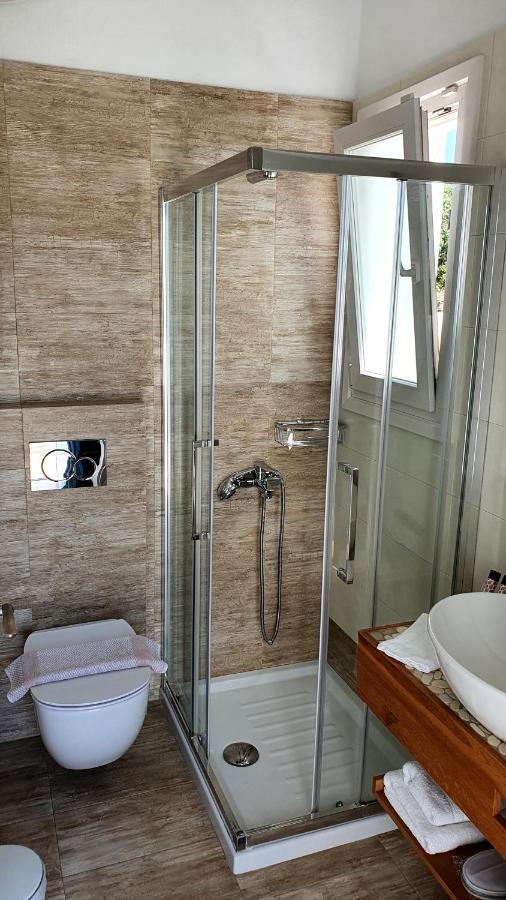 Sarakiniko Rooms Adamantas  ภายนอก รูปภาพ